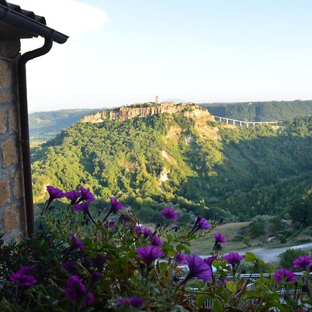 Lubriano Le Calanque La Terrazza Su Civita المظهر الخارجي الصورة