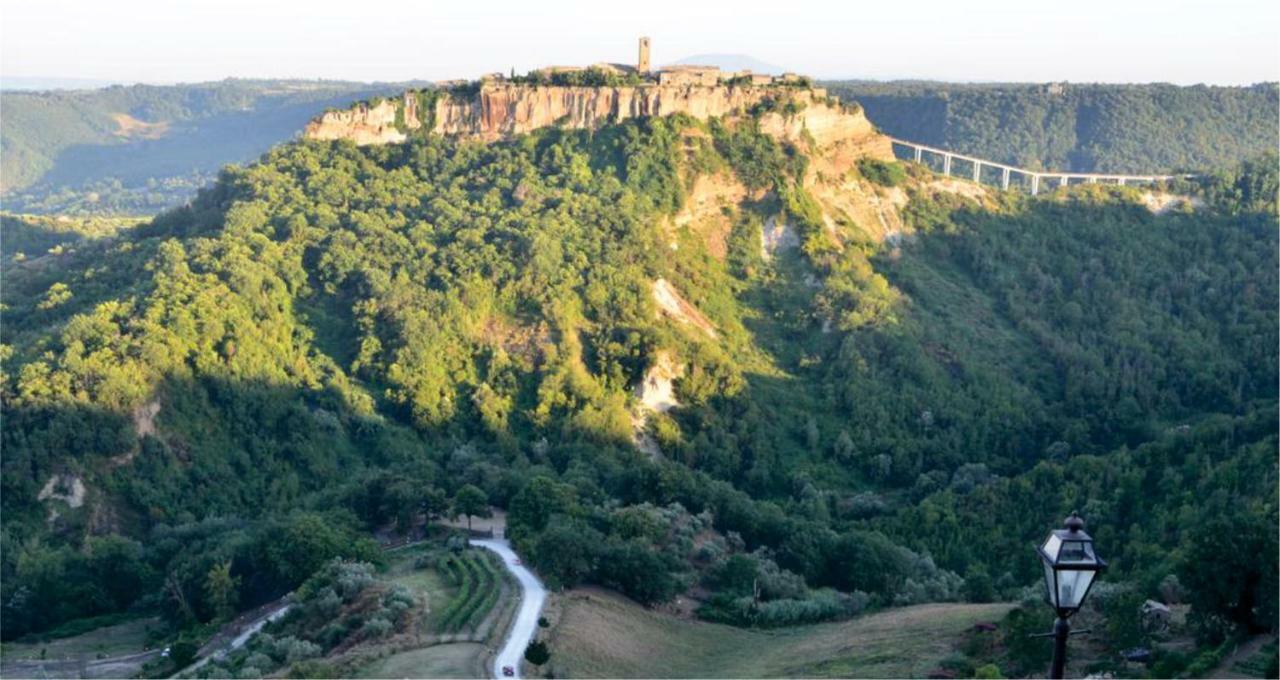 Lubriano Le Calanque La Terrazza Su Civita المظهر الخارجي الصورة